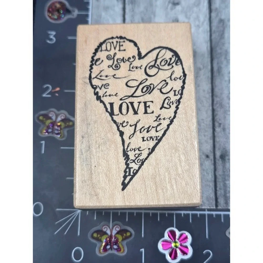PSX Designs Love Filled Heart F2481 1999 Rubber Stamp Wood #L44